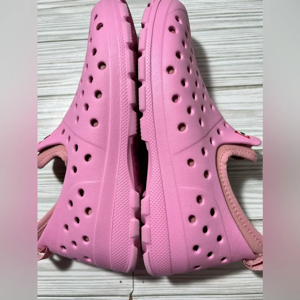 Hunter Girl's Slip On Water Sneaker shoe pink with removable liner sole size‎ 3